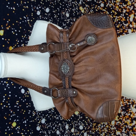 Bueno Handbags - 🍒 Bueno Brown Handbag